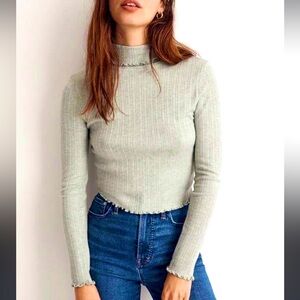 Madewell Ribbed Mock Neck Blouse in Light Gray